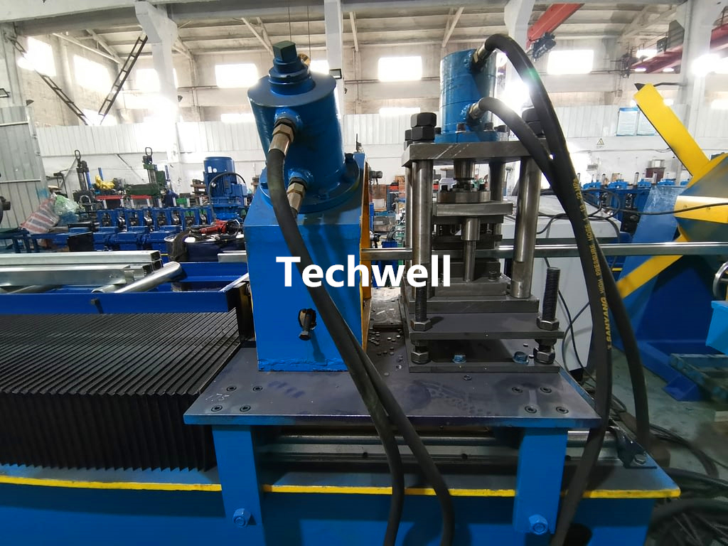 C bracing section roll forming machine